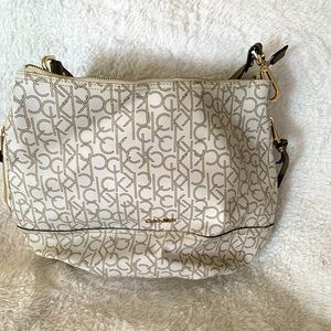 Sold— Calvin Klein shoulder bag